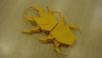 折り紙2枚、ハサミ無しで作る「クワガタムシ」を写真で解説