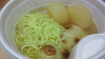 ファミリーマートのおでんラーメン食べた