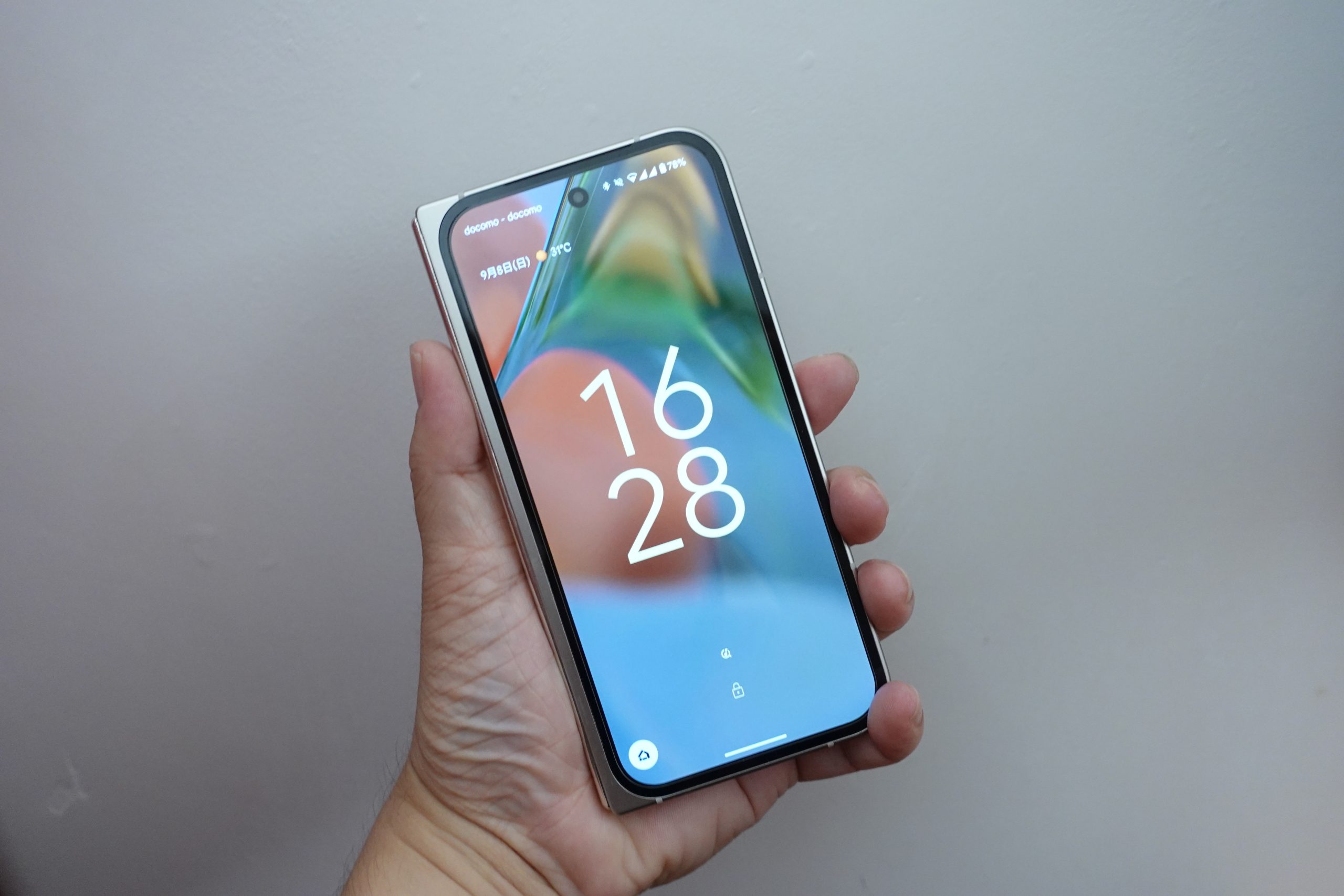 薄型軽量、性能も向上したPixelの2代目折りたたみスマホ「Pixel 9 Pro Fold」レビュー